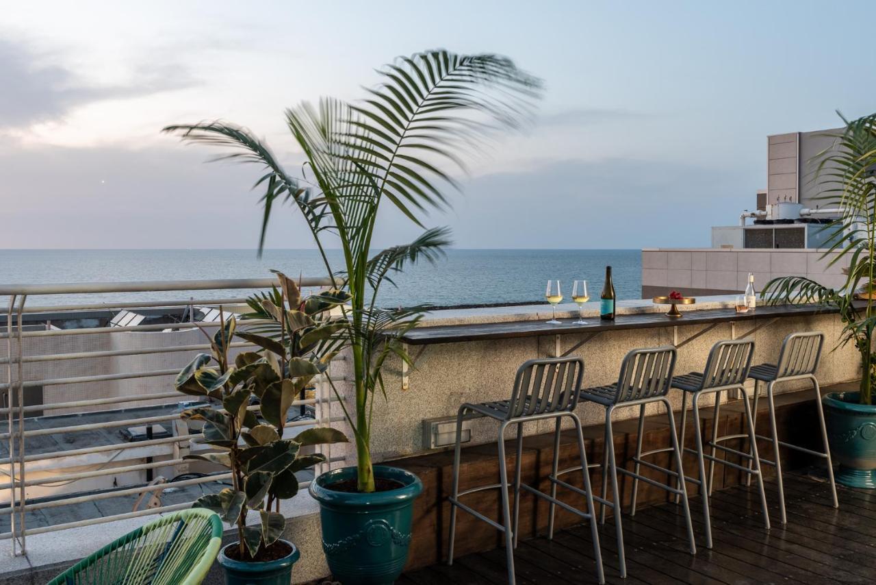 Savoy Sea Side Hotel (Adults Only) Tel Aviv Bagian luar foto